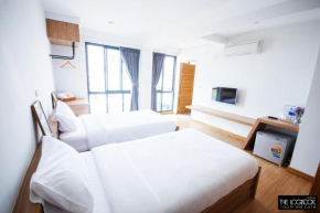Отель The LogBook Room and Cafe'  Bang Pla Soi